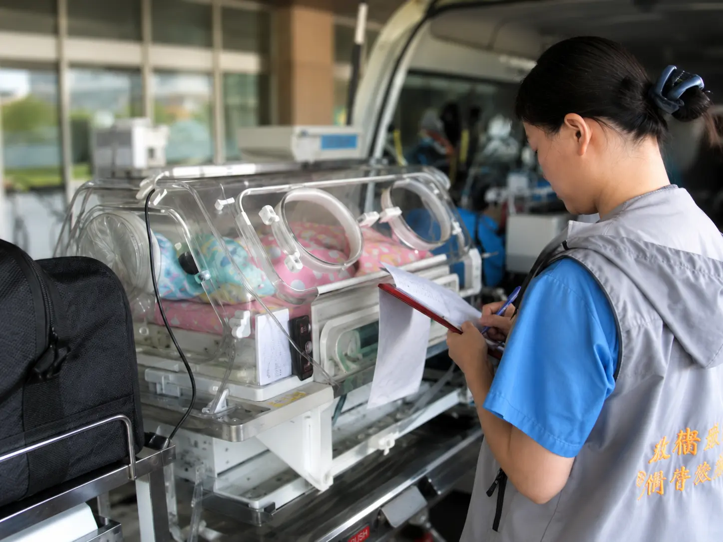 Neonatal Transport Nurse Team, KCGMH