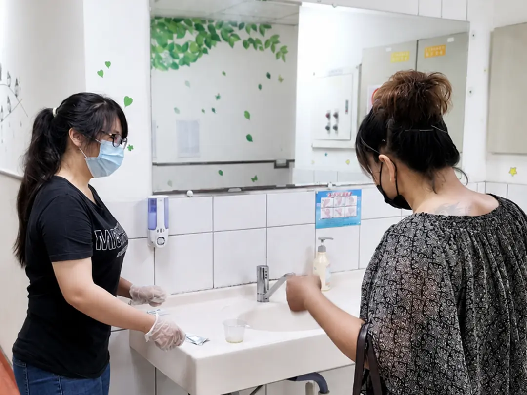 美沙冬不中斷的團隊治療