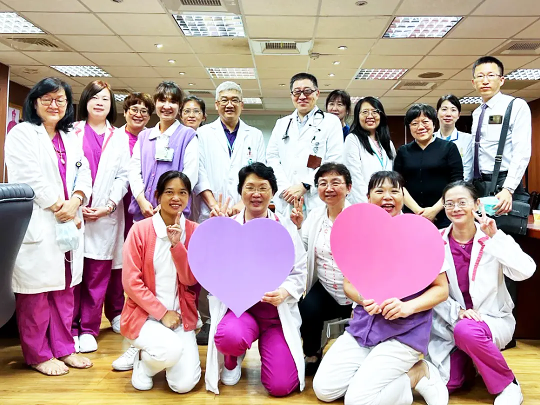 Holistic Warm Intensive Care Nursing